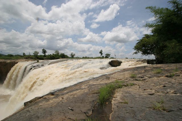 Thác Đray Sáp / Dray Sap Falls and Yok Don National Park by Richard Lozin