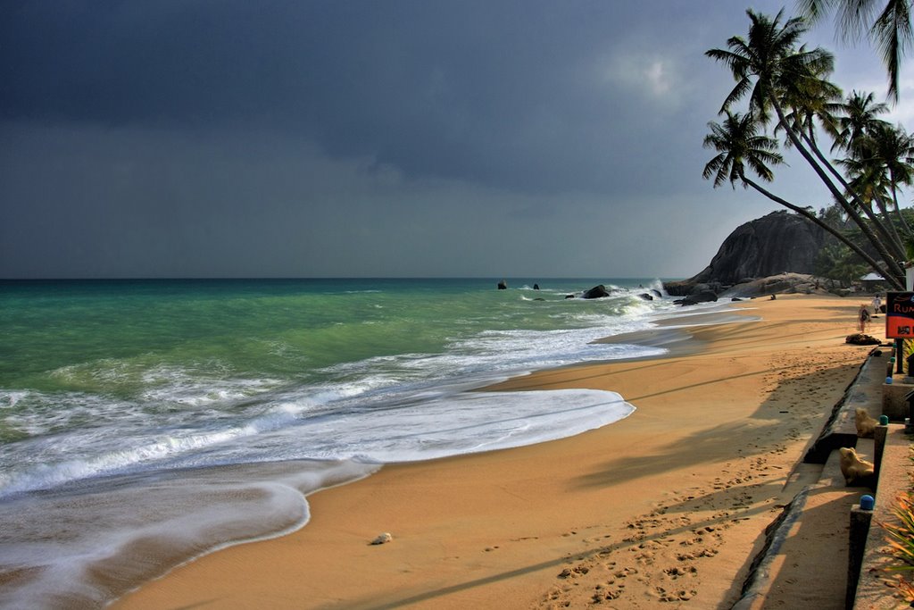 Maret, Ko Samui District, Surat Thani, Thailand by Timofey Tararin