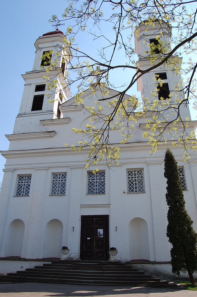 Church in Jonava by ijariga