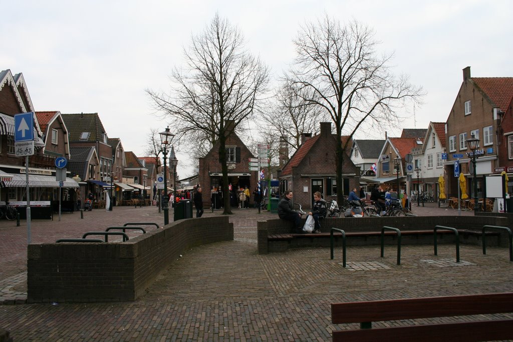 Bunschoten-Spakenburg, Netherlands by Bernard Hübner