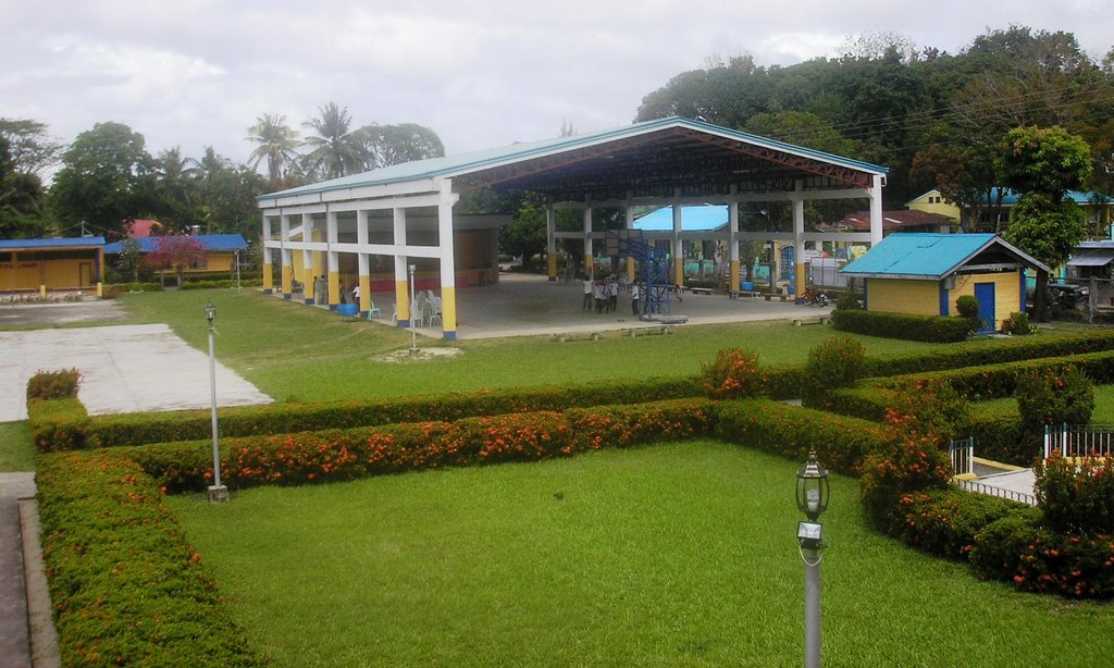 Covered Court by Benedict Reyes