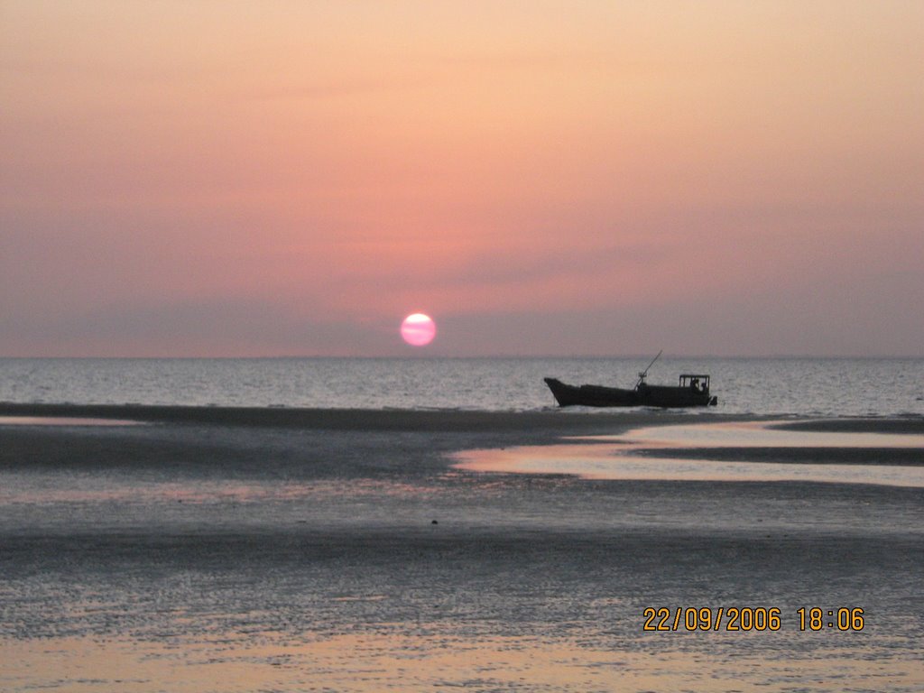 Pôr do Sol - Praia do Caripi by Ricardo Borges Gonçalves