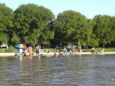 ARROYO DE LOS PATOS, PLAYA DEL CAMPING EL FARO by mcaut