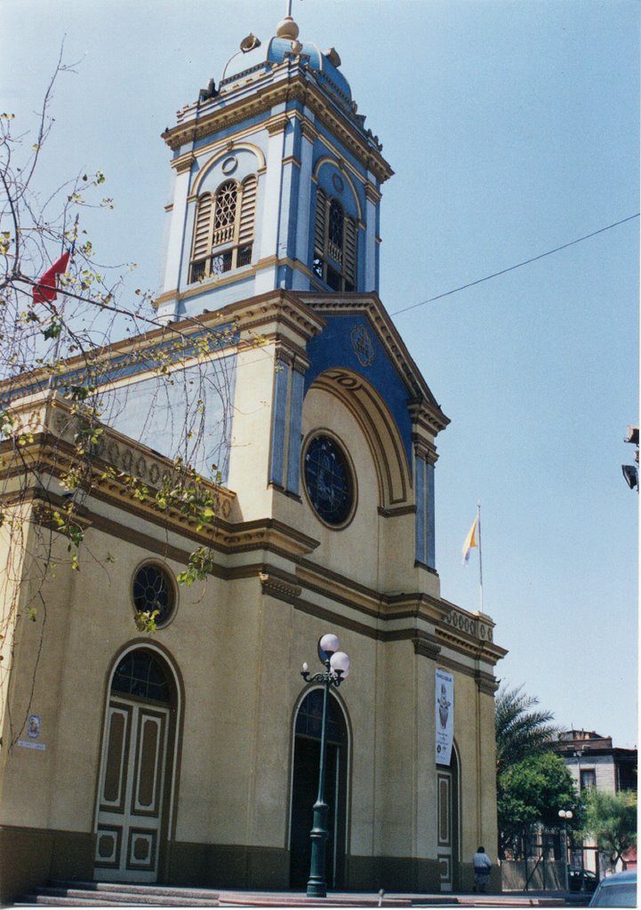 Iglesia by carlos varas