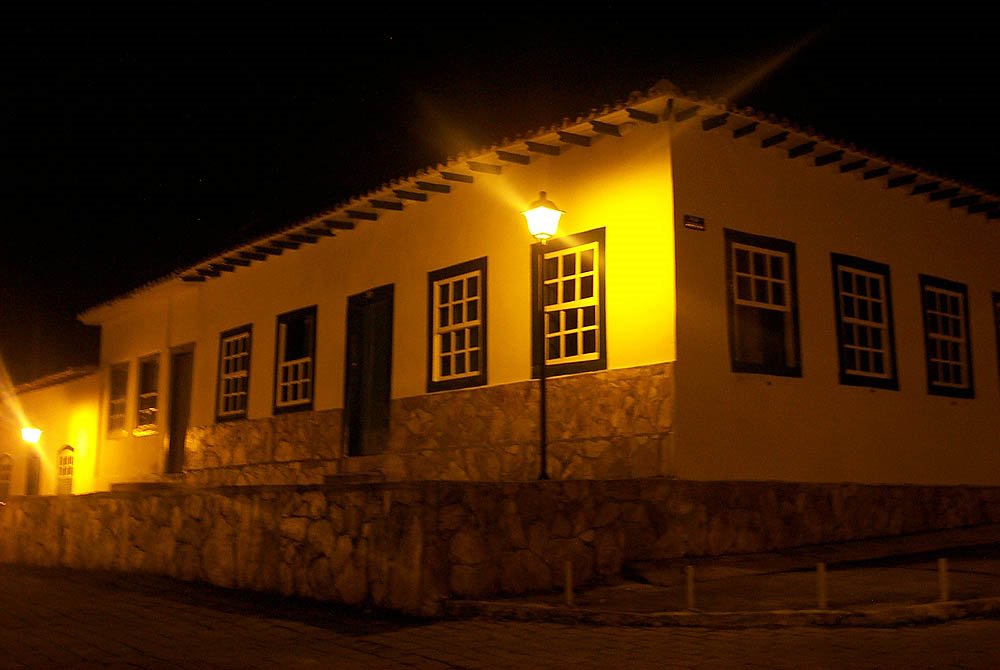 Foto Noturna - Cidade Goiás - Patrimônio da Humanidade by Joventino Neto