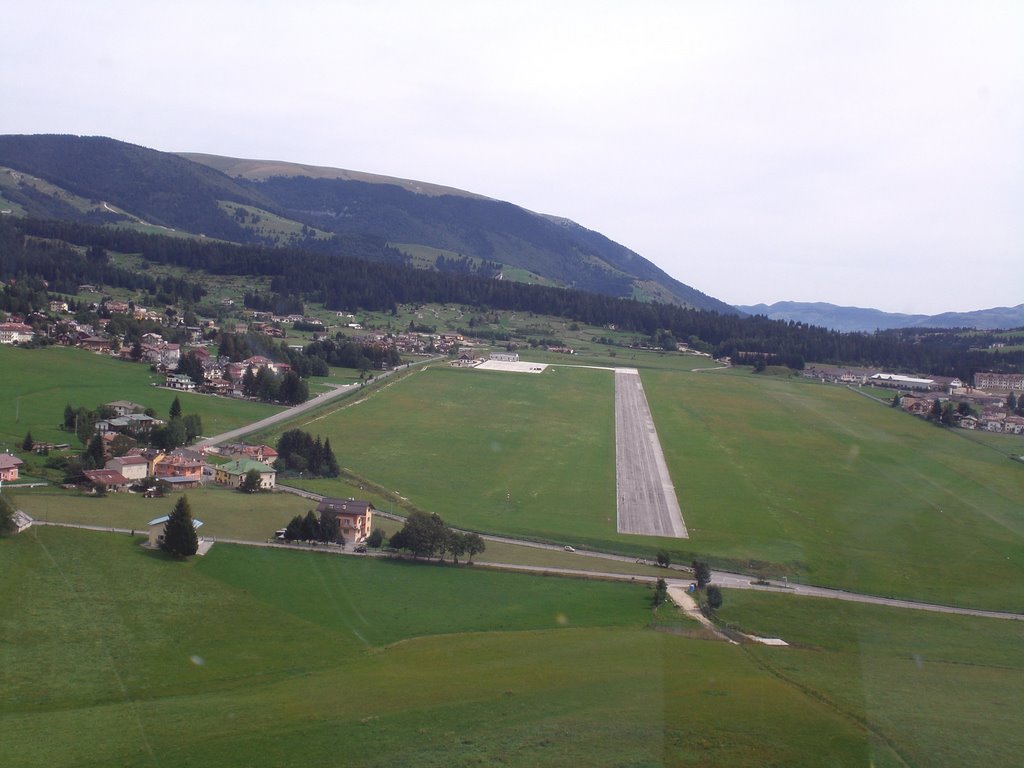 Foto Aerea Aeroporto Asiago by Xotta Bruno