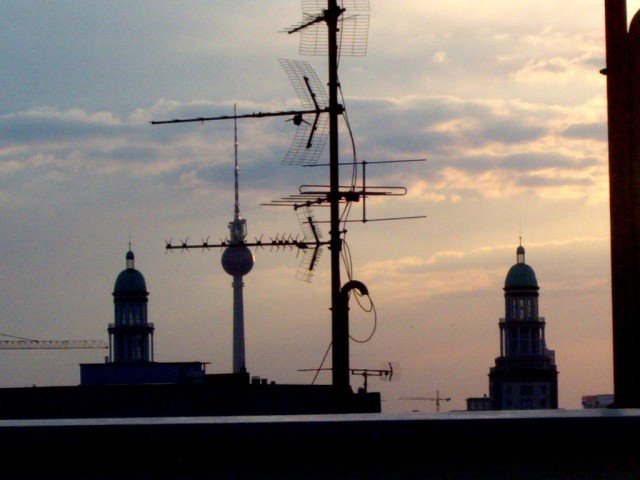 Frankfurter Tor in evening by Katrina_Lulle