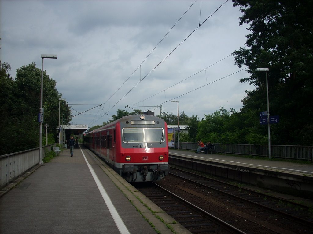 Dortmund-Stadthaus Bf (S4) S-Bahn Rhein Ruhr 2008 by DortmundWestfalica