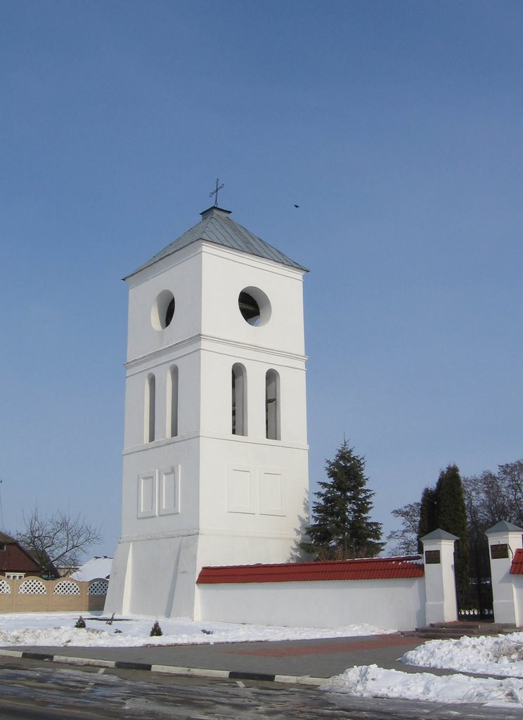 Чарнаўчыцы, Касцел Найсв. Тройцы, званнiца (1585-95) - Charnauchytsy, Church of the Holy Trinity (1585-95) by Ihar Strakha