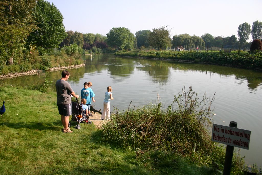 De Brielmeersen, Deinze, Oost-Vlaanderen, België by Hans Sterkendries