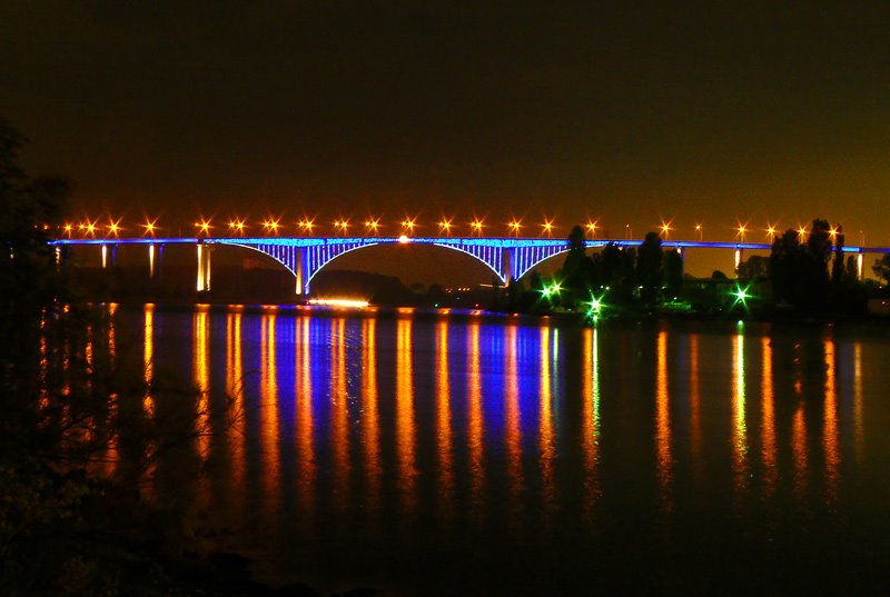 Varna by night (Asparuhov most by enjoint