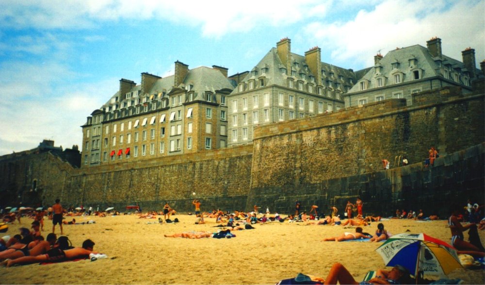 Saint Malo, Bretagne, France by Lincoln Ponton