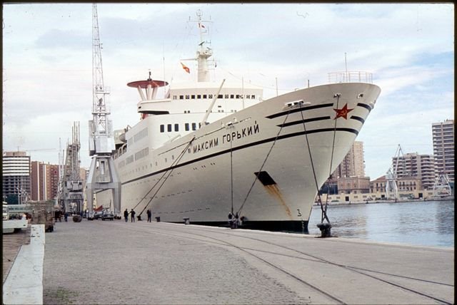 Malaga harbour 1977 by Gypsycisco