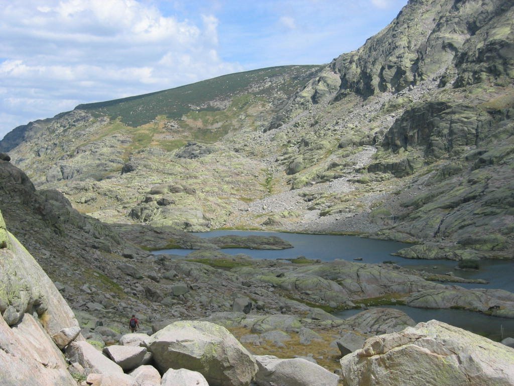 Laguna grande de Gredos by César Alonso