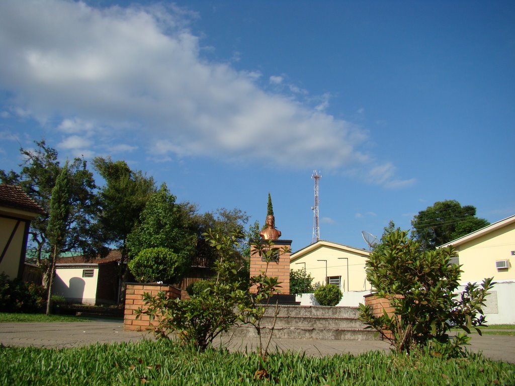 Memorial Dom Vicente by Junior Schmitz