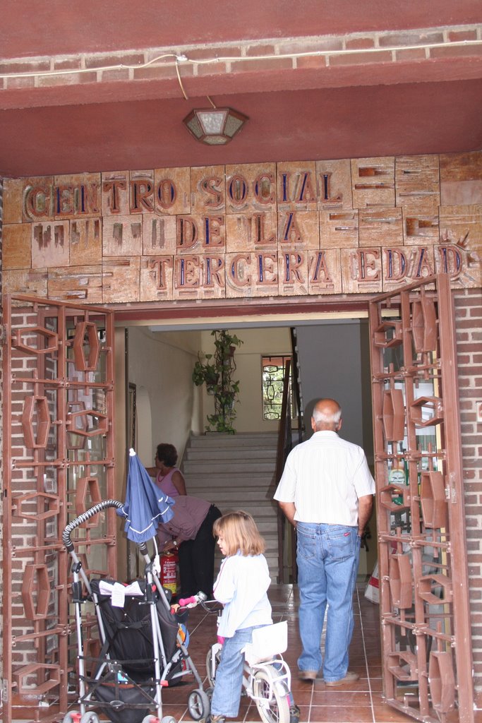 Centro Social de la Tercera Edad by elmasgordo