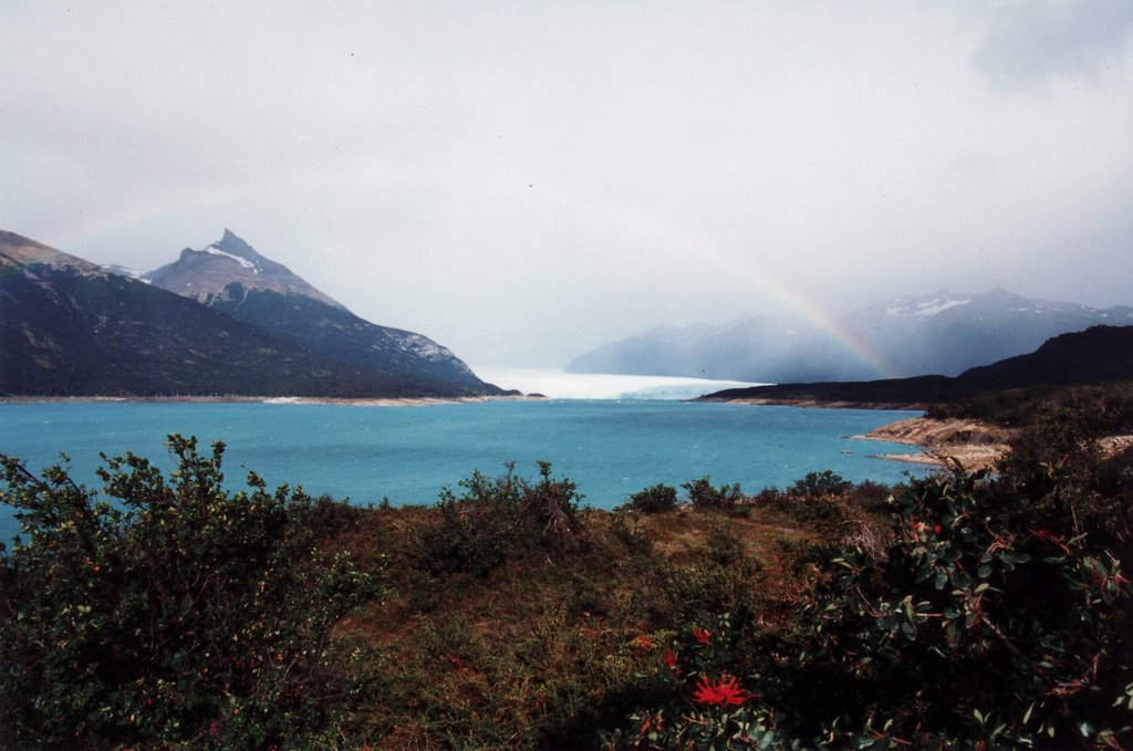 Mc Arc en Ciel sur le Perito Moreno by Marcel Claude