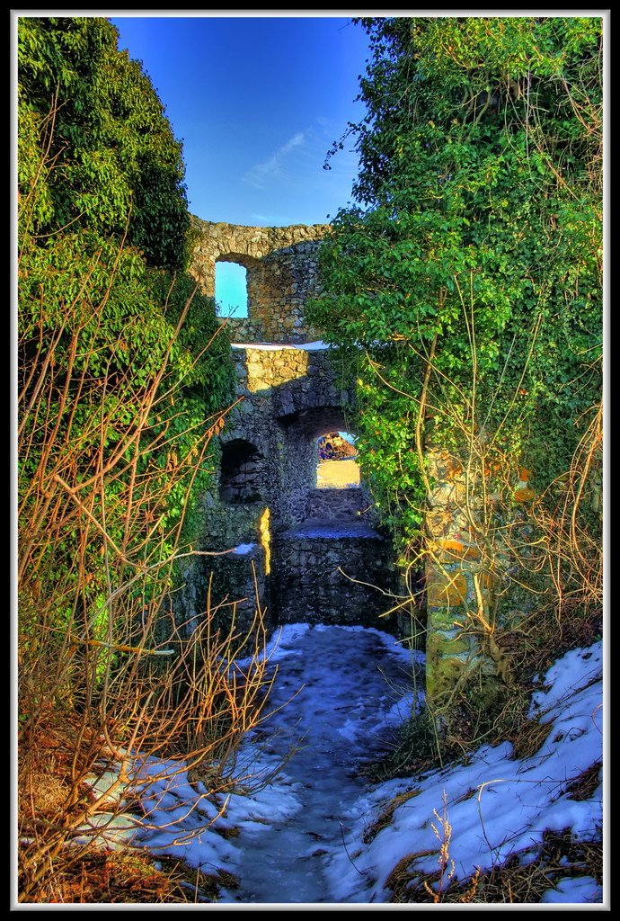 A Day on the volcano and back to the Middle Ages 29 - Ruine Mägdeberg HDR by Frank Struckat