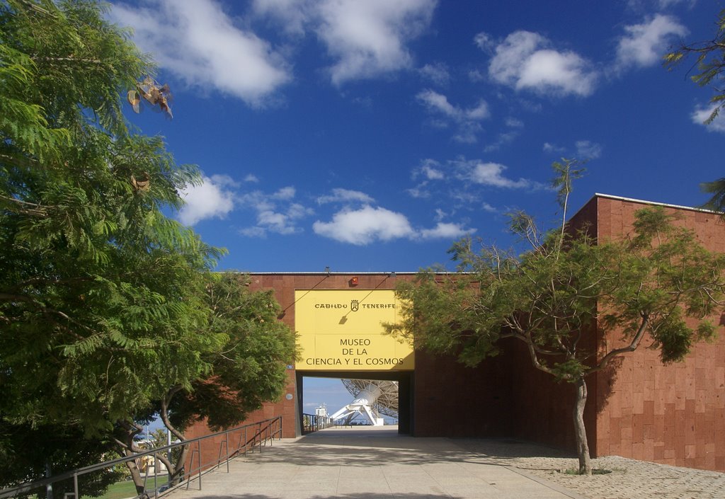 Museo de La Ciencia y El cosmos by Antonio del Rosario Cedrés