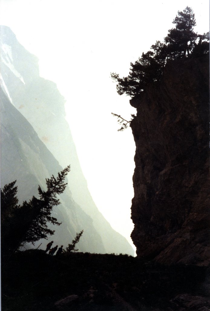 Picnic at Hanging Rock at Oeschinensee, 1987-07-11 by wfjm