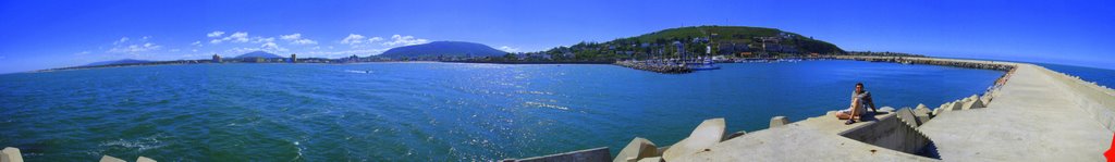 Panoramica Piriapolis desde Muelle by nandocabrera