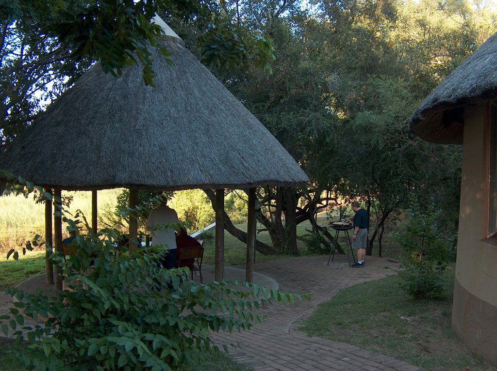 Lapa at Skukuza Cottage by Doug Sharp