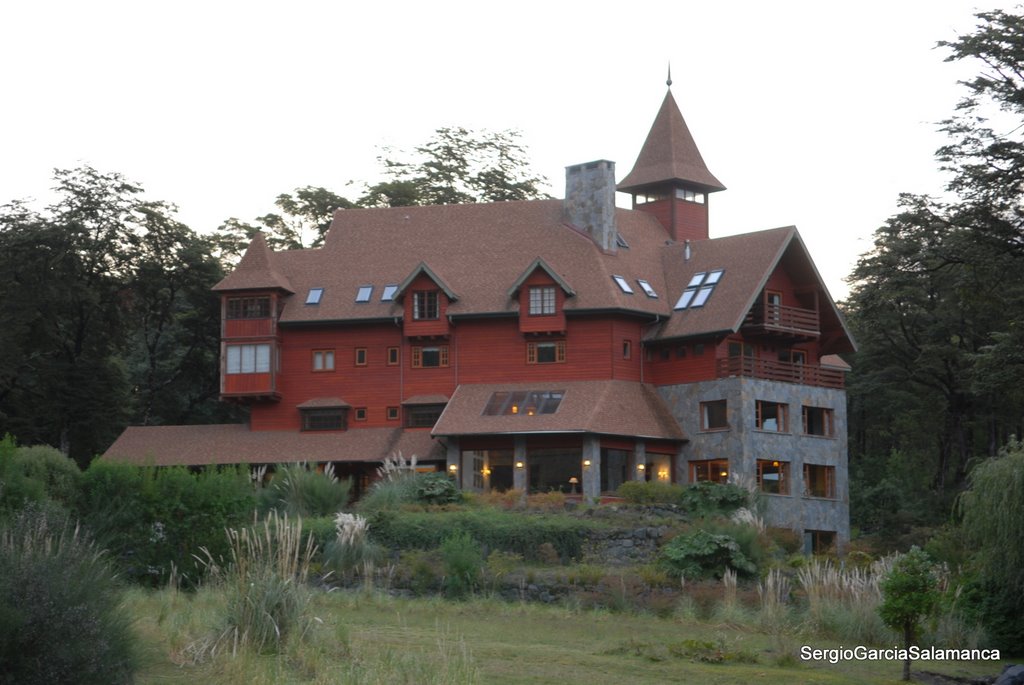 HOTEL PETROHUÈ by sergio Eduardo garci…