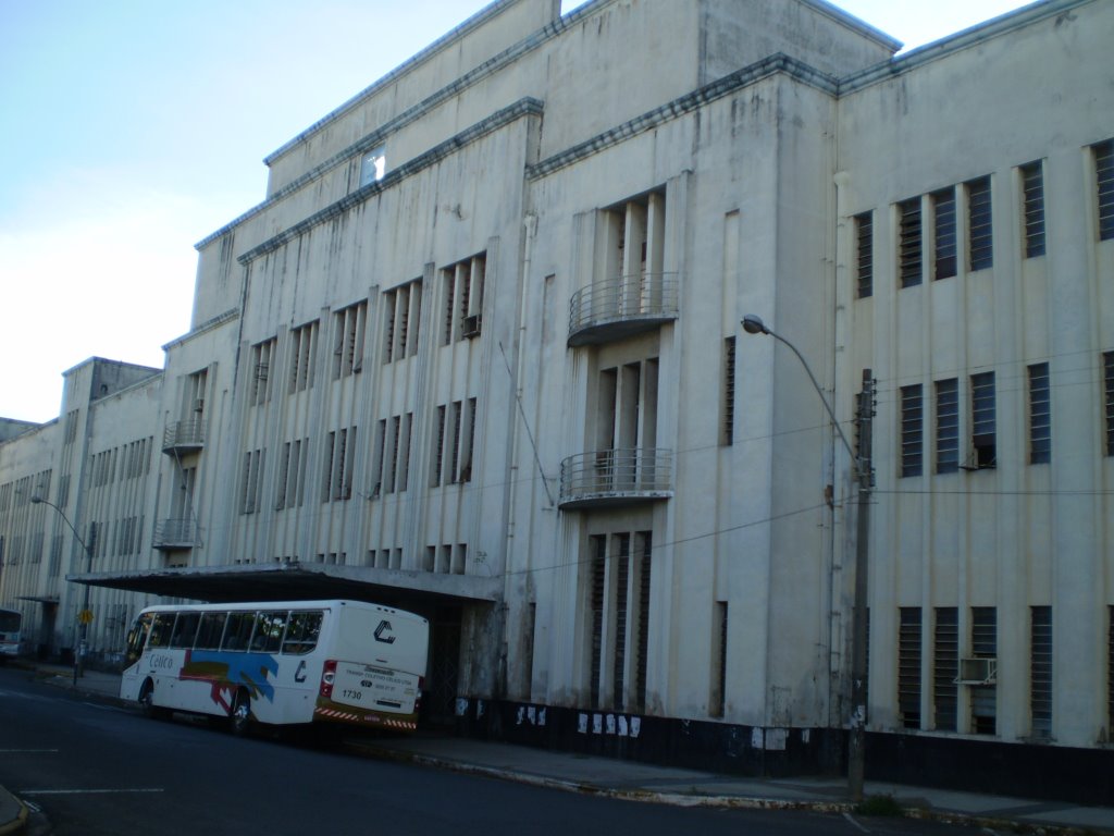 ESTAÇÃO DE TREM ABAMDONADA .BAURU S/P. by Edna.Gonçalves