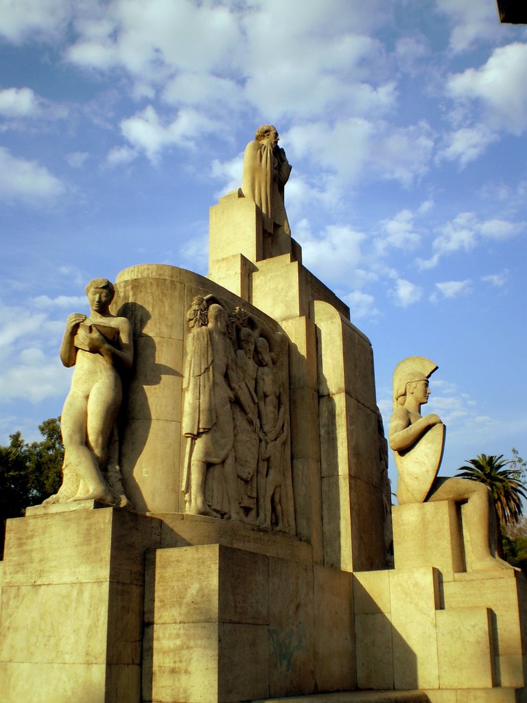 Monumento al Presidente Nicolás Avellaneda - Obra de José Fioravanti by qepd