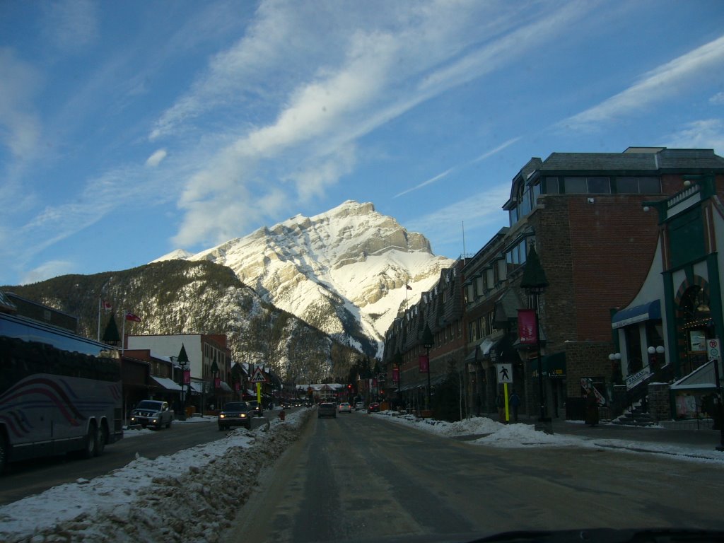 Canmore downtown looking the Rockies by Zukuss