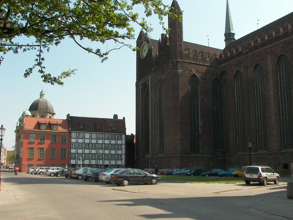 St. Mary's Basilica and The Royal Chapel by Newans