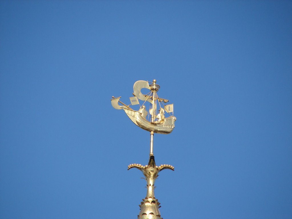 Palace Wind Vane, Amsterdam, Netherlands | 060610 by Robert Magyar