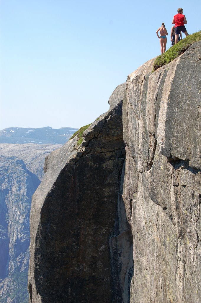 By Kjerag by torenor