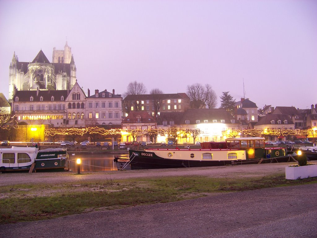 Port de Plaisance d'Auxerre de nuit by Aquarelle Auxerre