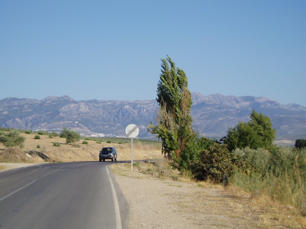 Sierra de Cazorla vista desde Santo Tomé by A Lozano