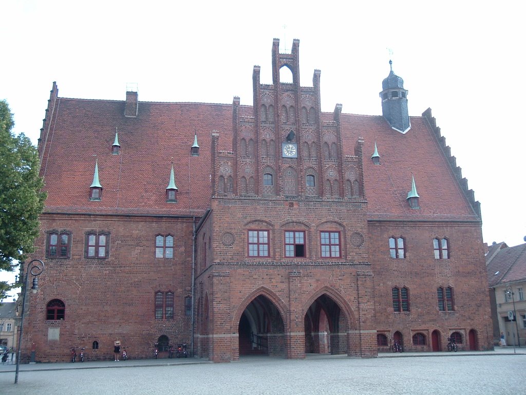 Jüterbog Zentrum Norddeutsche Backsteingotik by Gottfried Hoffmann - der Thüringer