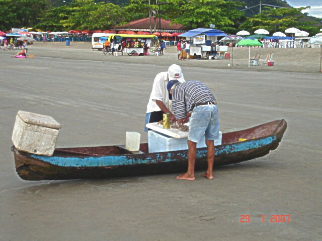 PRAIA DE MARANDUBA by PAULO EDUARDO DE OLI…