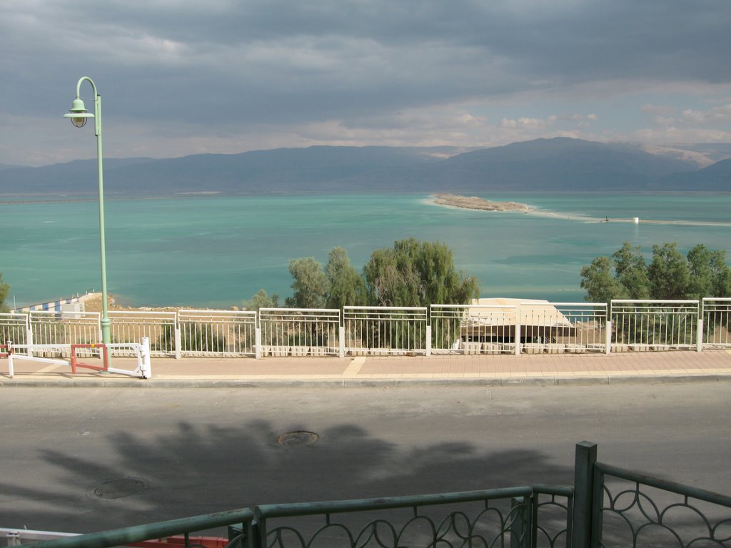 Dead_Sea_2009 by KOCMOC495