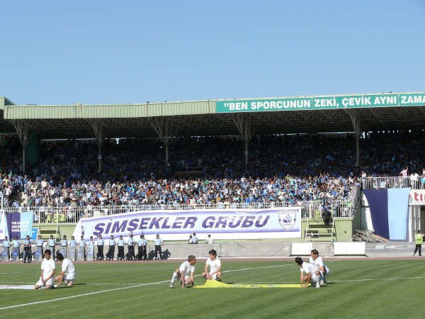 Adana Demirspor Şimşekler Grubu by Sezcan Camurdan