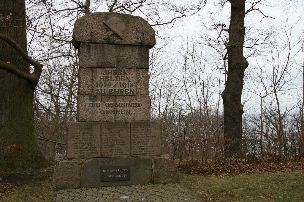 Gefallenendenkmal Göhren by Metten