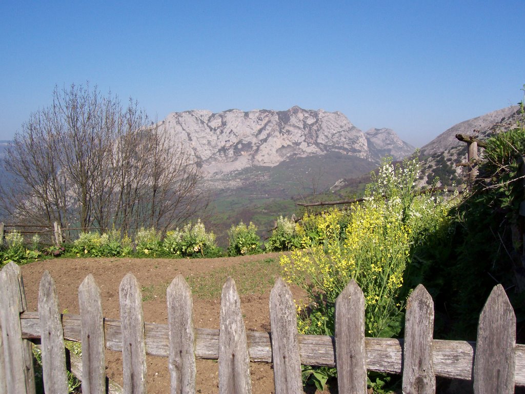 PICO CUETO MAR(1194M)DESDE BERMIEGO by foristo