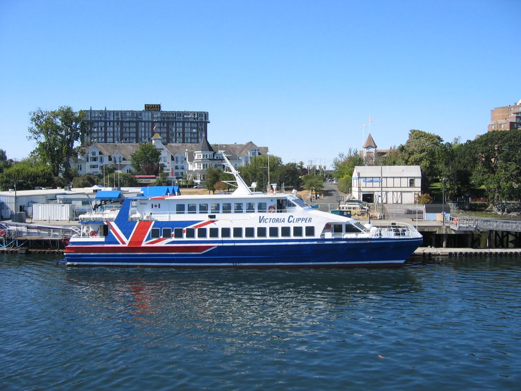 Ferry in Victoria by radikal