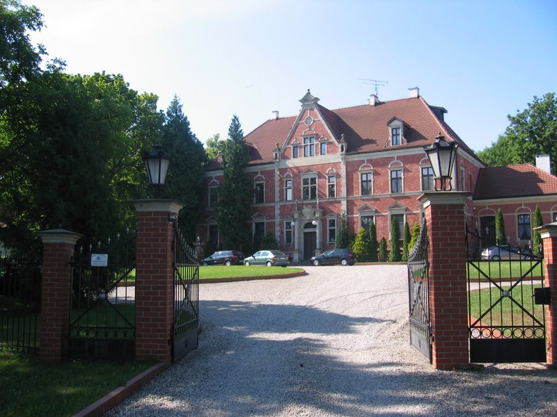 Hotel Leźno Palace in Gdansk by Luq