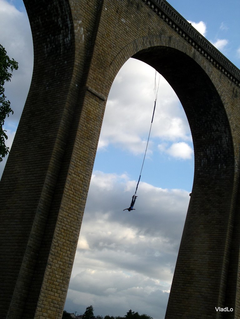 Saut A L'Elastique - Bungee jumping by Vlad Loteanu