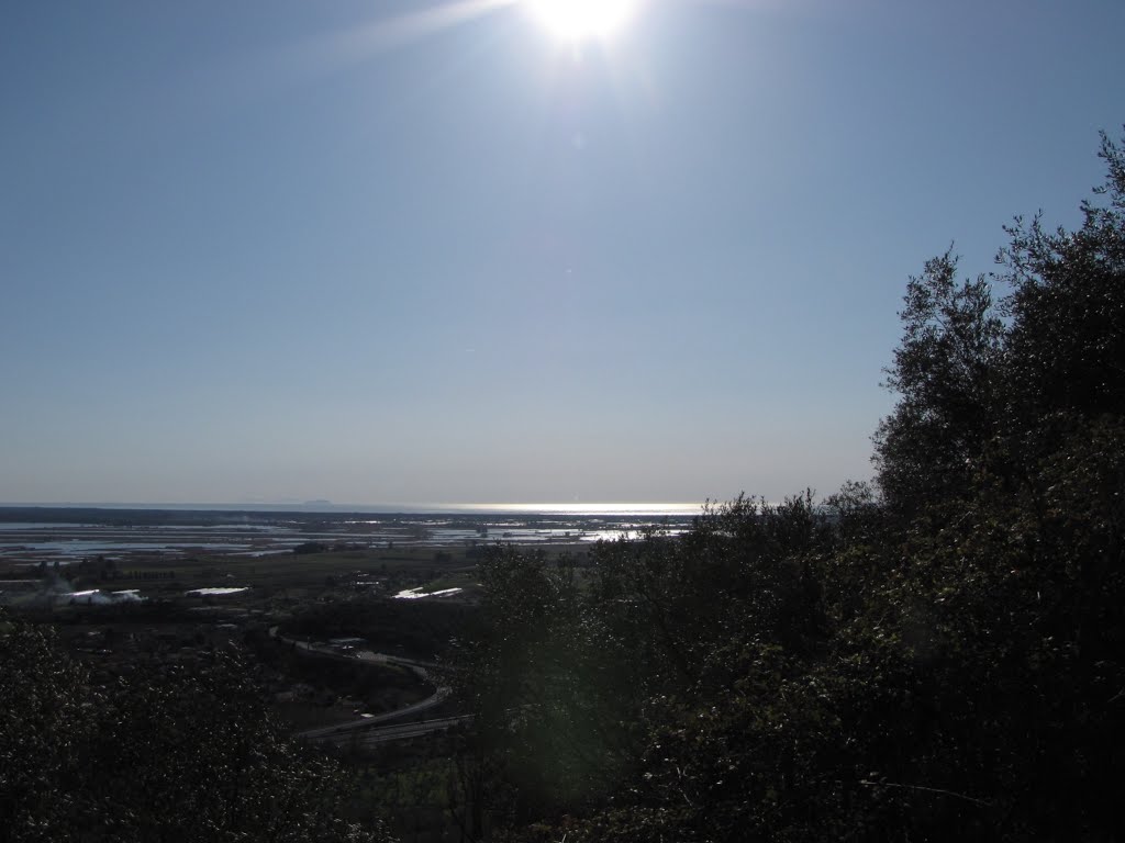 Laghi, laghetti, il mare e la Gorgona by kriszta13