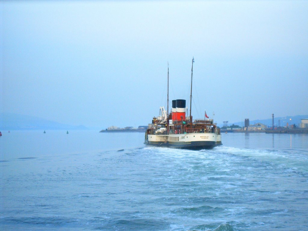 Waverley @ Greenock by @Richard