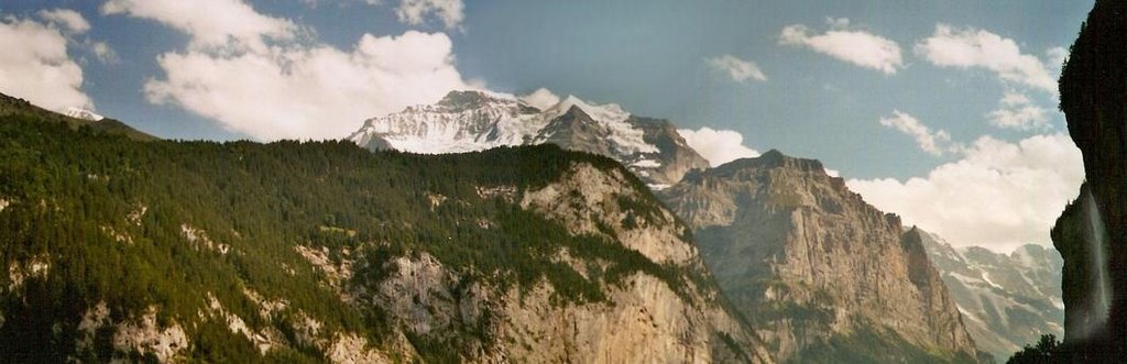 Lauterbrunnental, August 2005 by flor_de_loto