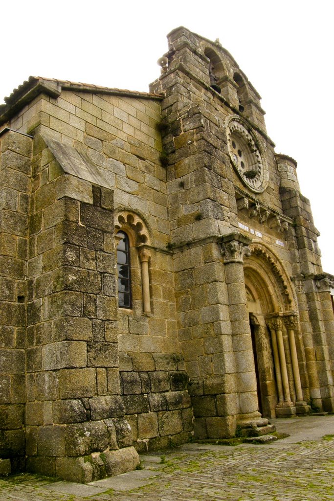 Igreja de Sta. Maria by manuel carnota