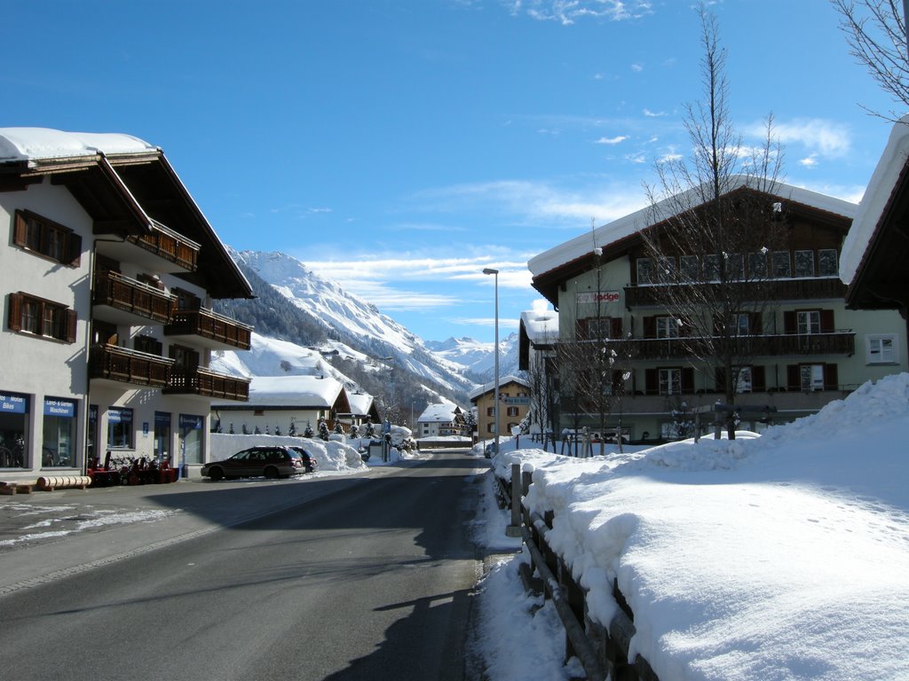 Doggilochstrasse im Winter by thuerhp