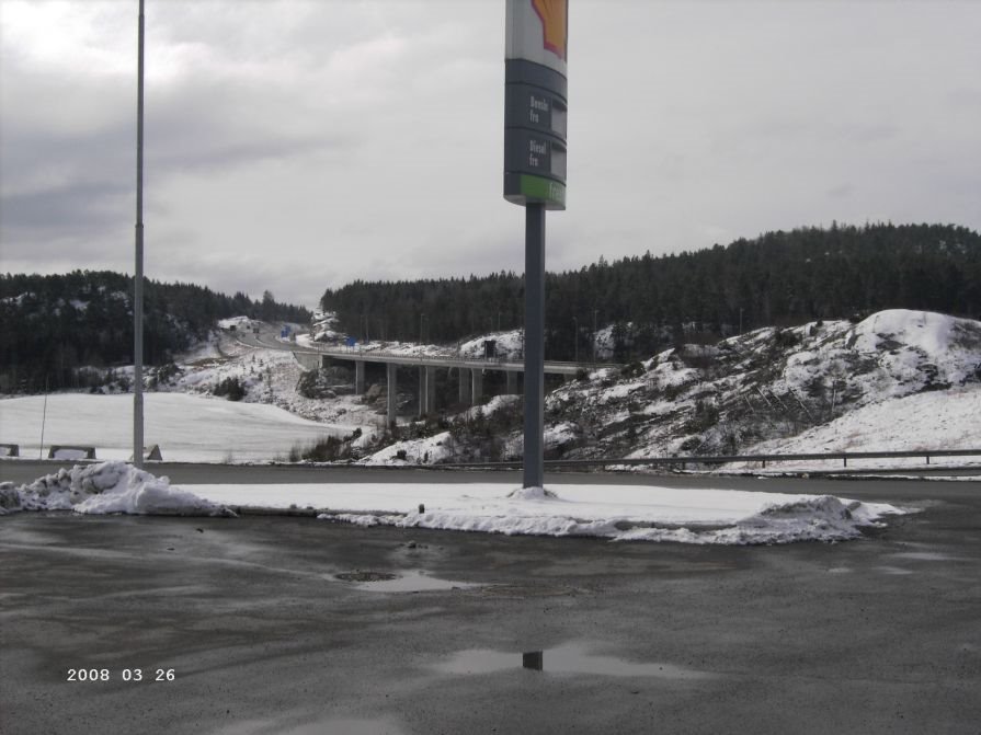 Blick auf die Strassenbrücke der Europastrasse 6 zwischen Svinesund und Halden by mischa65